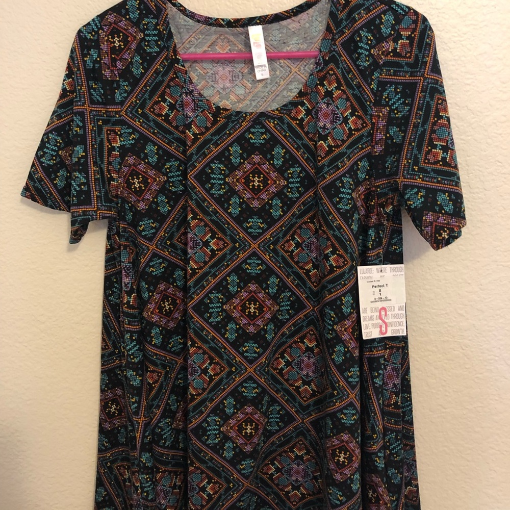 LuLaRoe Perfect Tee